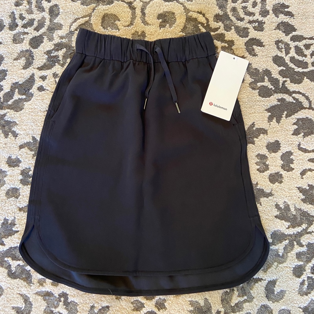 ‼️SOLD‼️lululemon on the fly skirt